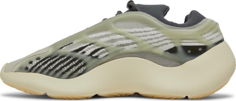 

Кроссовки Adidas Yeezy 700 V3 'Fade Salt', серый (Размер 45.5 RU)