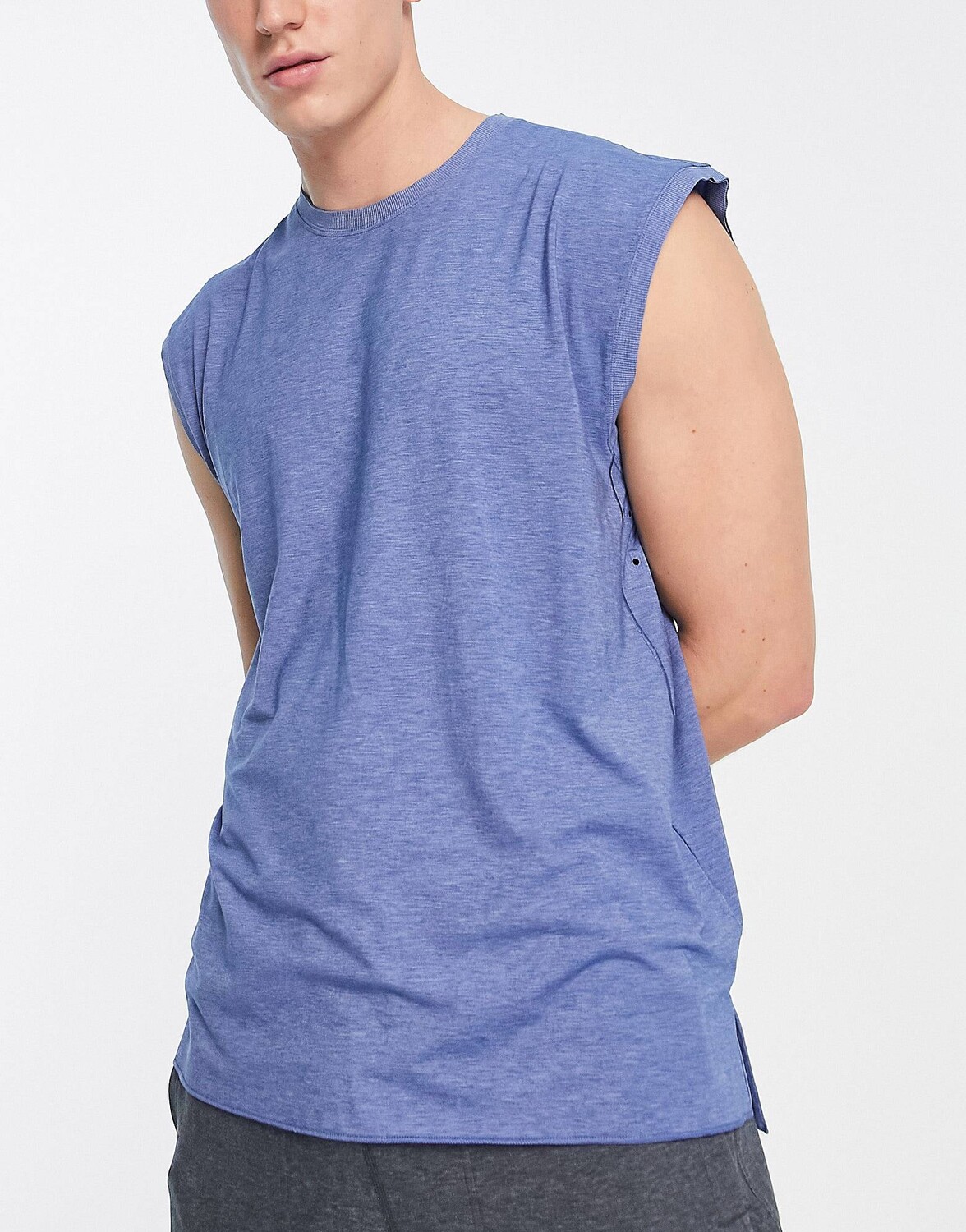 

Сиреневый жилет Nike Yoga Dri-FIT