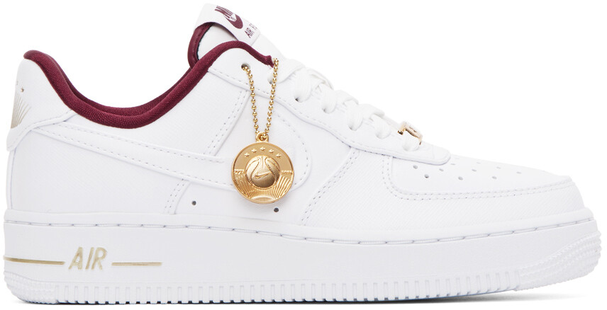

Белые кроссовки Air Force 1 '07 SE Nike