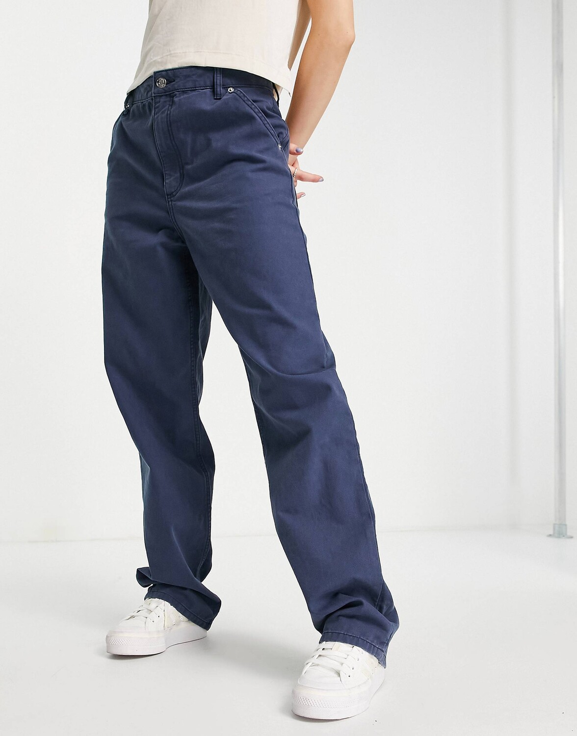 

Темно-синие прямые брюки с напуском ASOS DESIGN, Синий