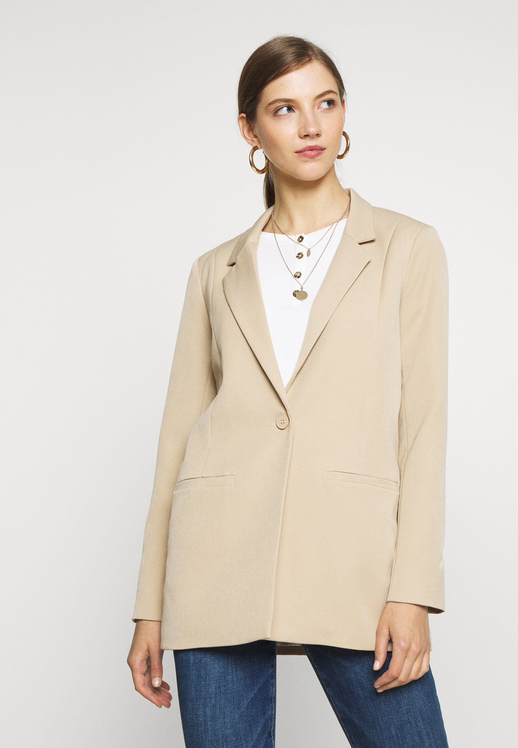 Пальто короткое Minimum, коричневый minimum блузка