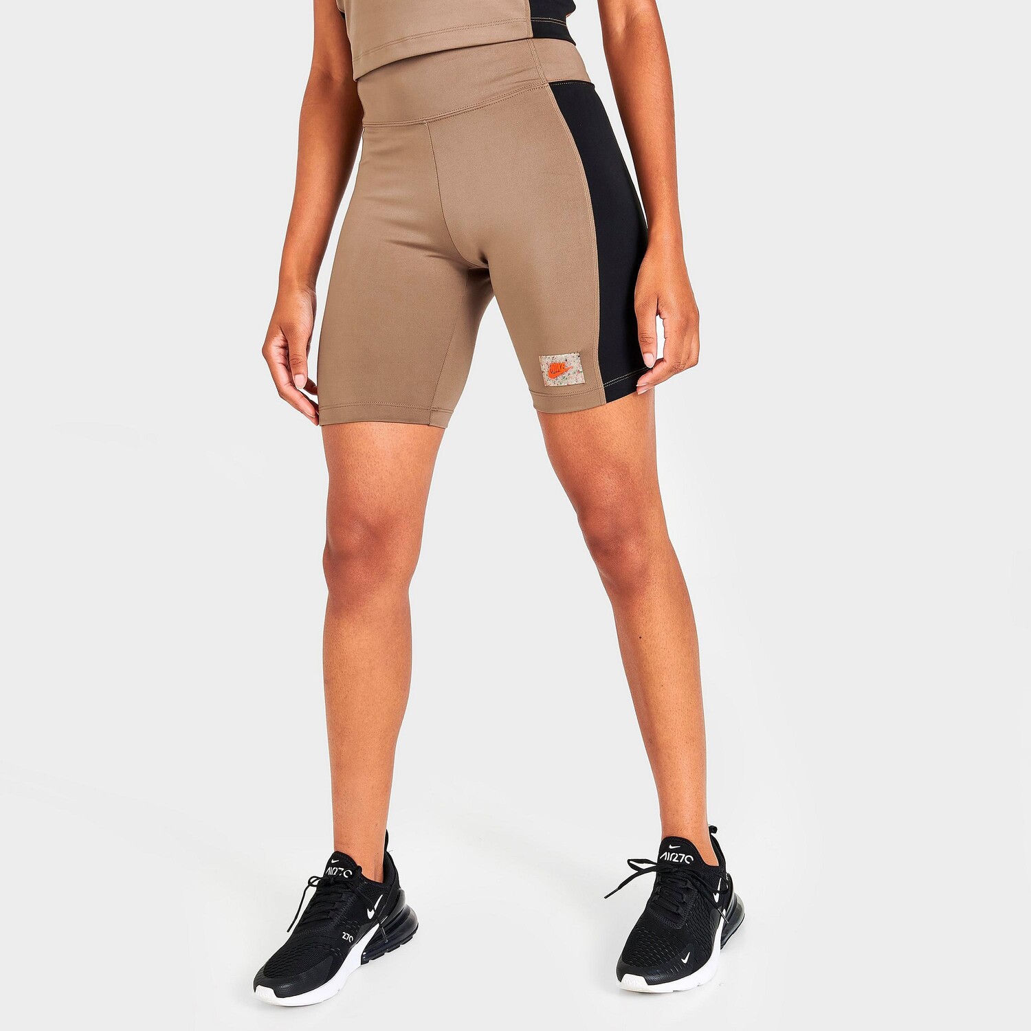 

Женские велосипедные шорты с высокой талией Nike Sportswear Swoosh Logo, бежевый