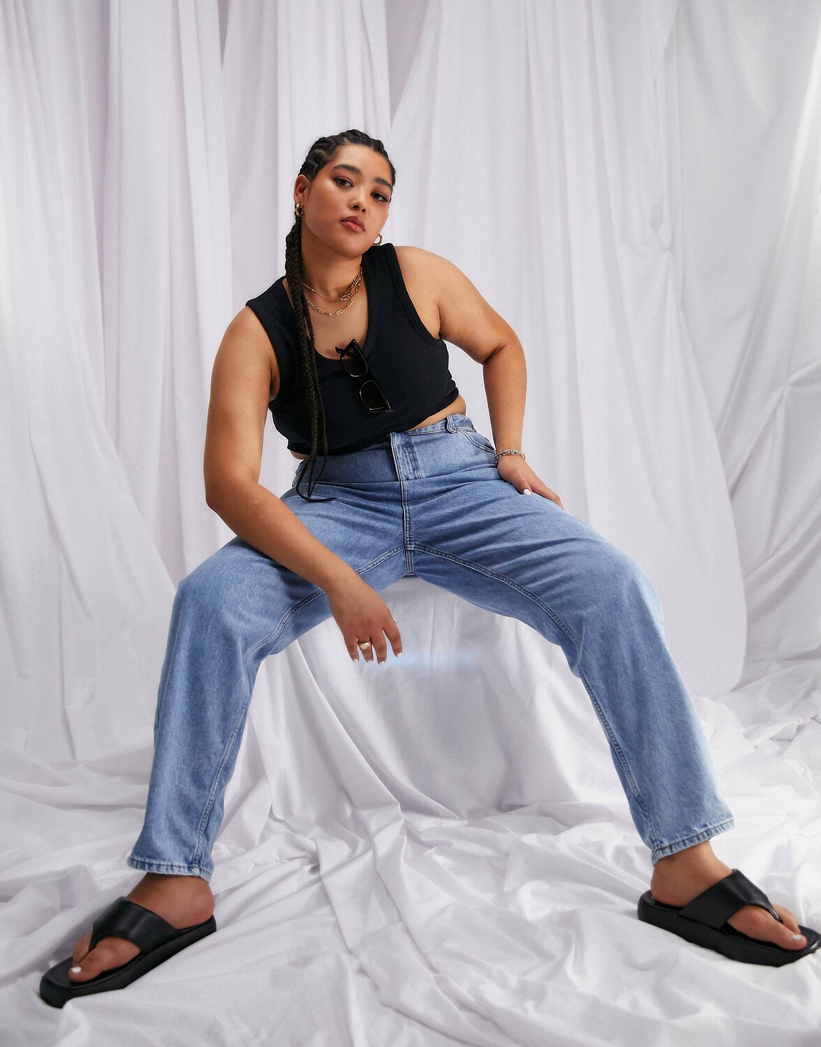 

Светло-серые джинсы свободного кроя ASOS DESIGN Curve