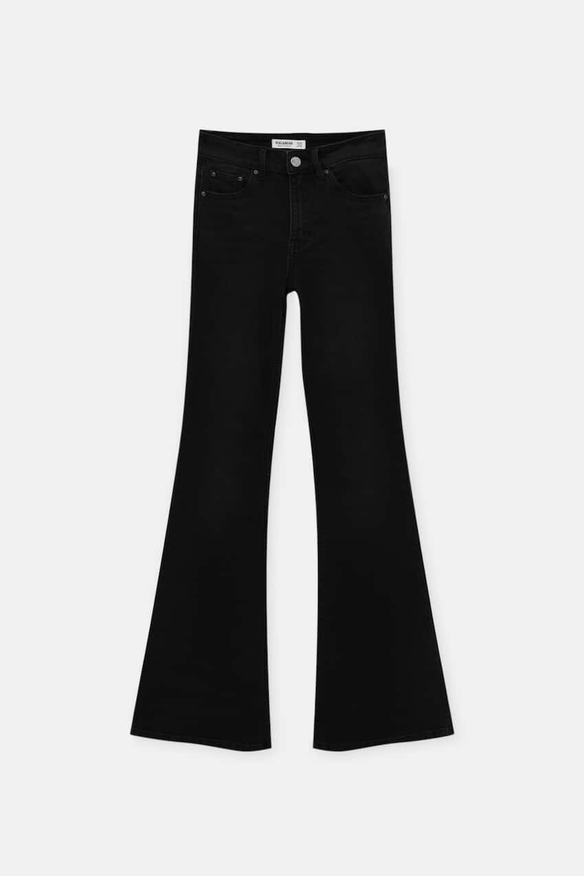 

Расклешенные джинсы с высокой талией Pull&Bear, черный