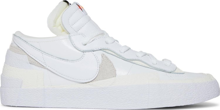 Кроссовки Nike sacai x Blazer Low 'White Patent', белый - фото