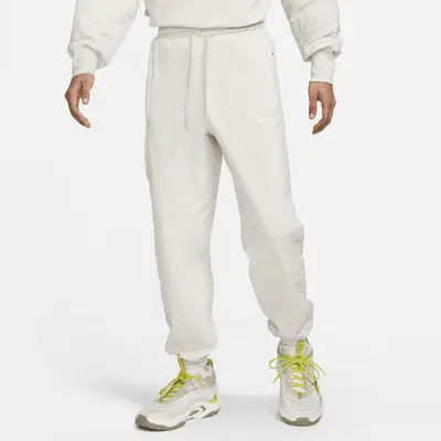 

Брюки Nike Standard Issue, цвет Light Orewood Brown/Sail