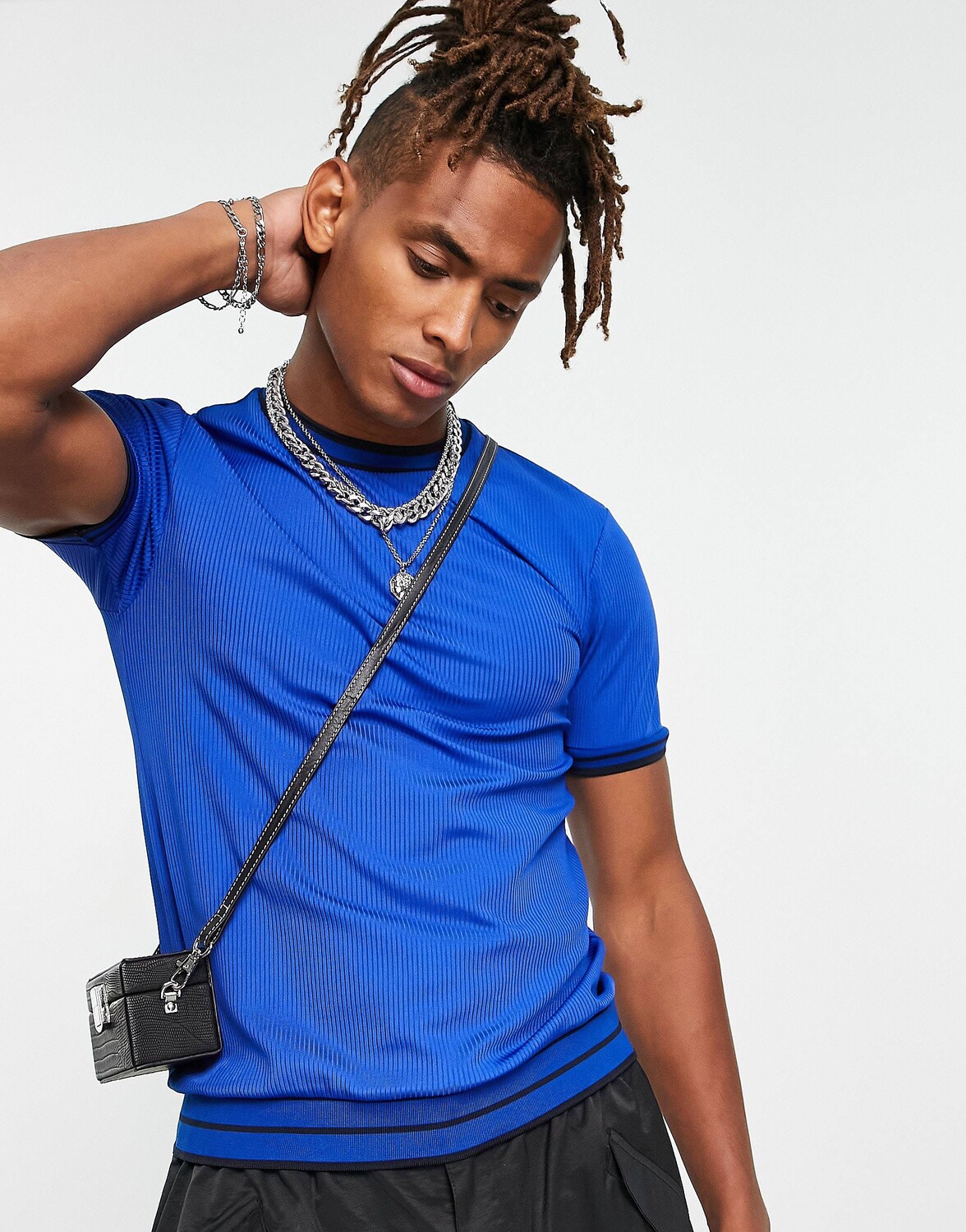 

Синяя футболка в рубчик с объемным кроем ASOS DESIGN, Синий