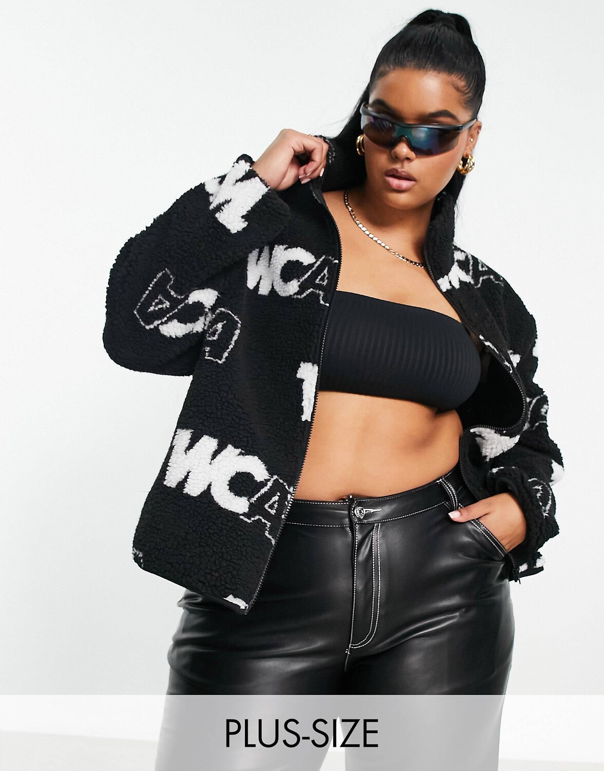 

Флисовая молния ASOS Weekend Collective Curve на молнии с монограммой, Черный