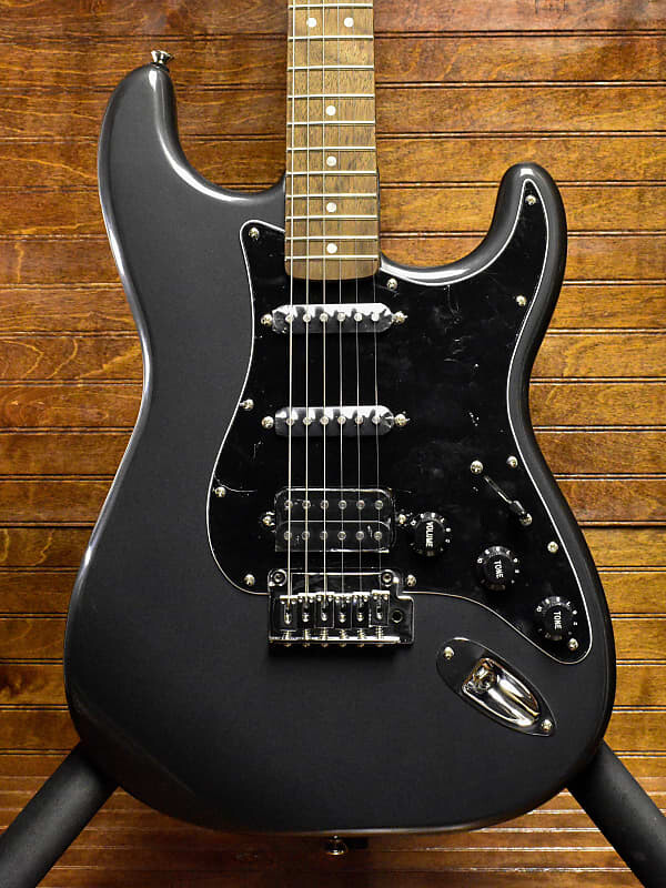 

Squier Affinity Stratocaster HSS Pack, Charcoal Frost Metallic PAC212VFM Tobacco Brown Sunburst