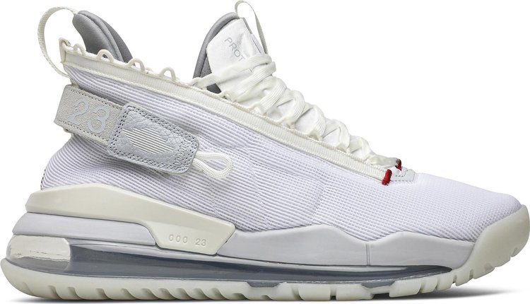 Air jordan proto cheap max 720 white