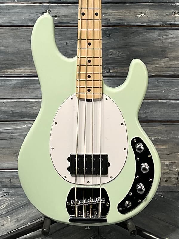 

Басс гитара Sterling by Music Man StingRay Ray4 4 String Electric Bass - Mint Green