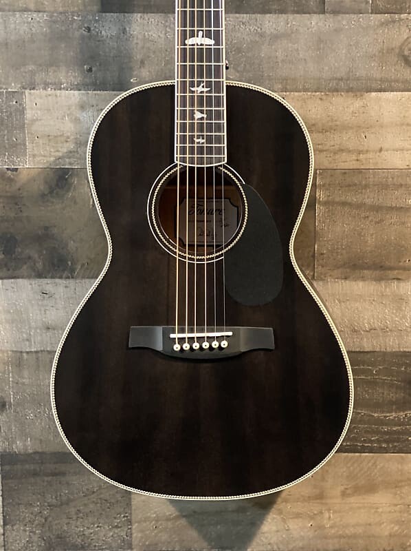 

PRS SE PARLOR P20E Древесный уголь Parlor PE20E