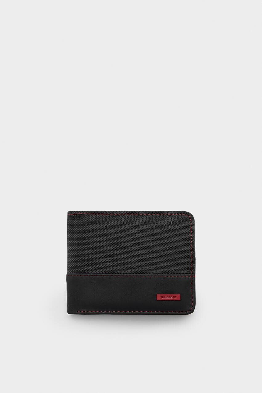 

Черный кошелек с бляхой Pull&Bear, черный