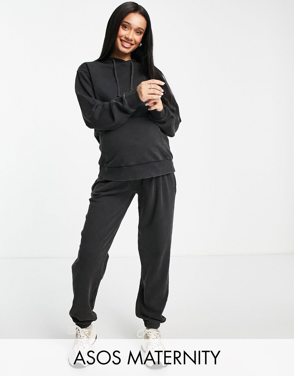 

Темно-серый спортивный костюм с капюшоном и джоггерами ASOS DESIGN Maternity