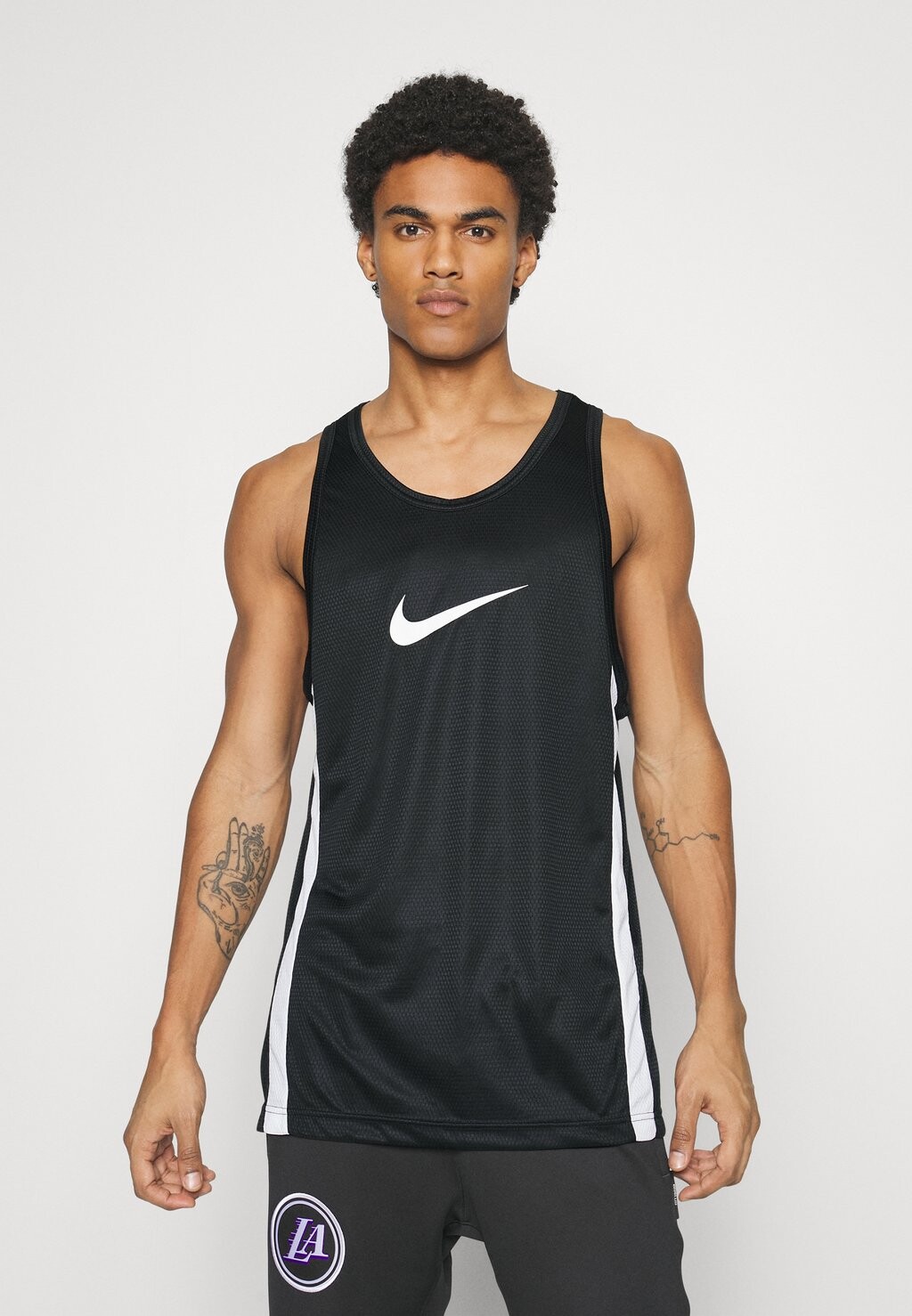 

Топ ICON Nike, черный/белый