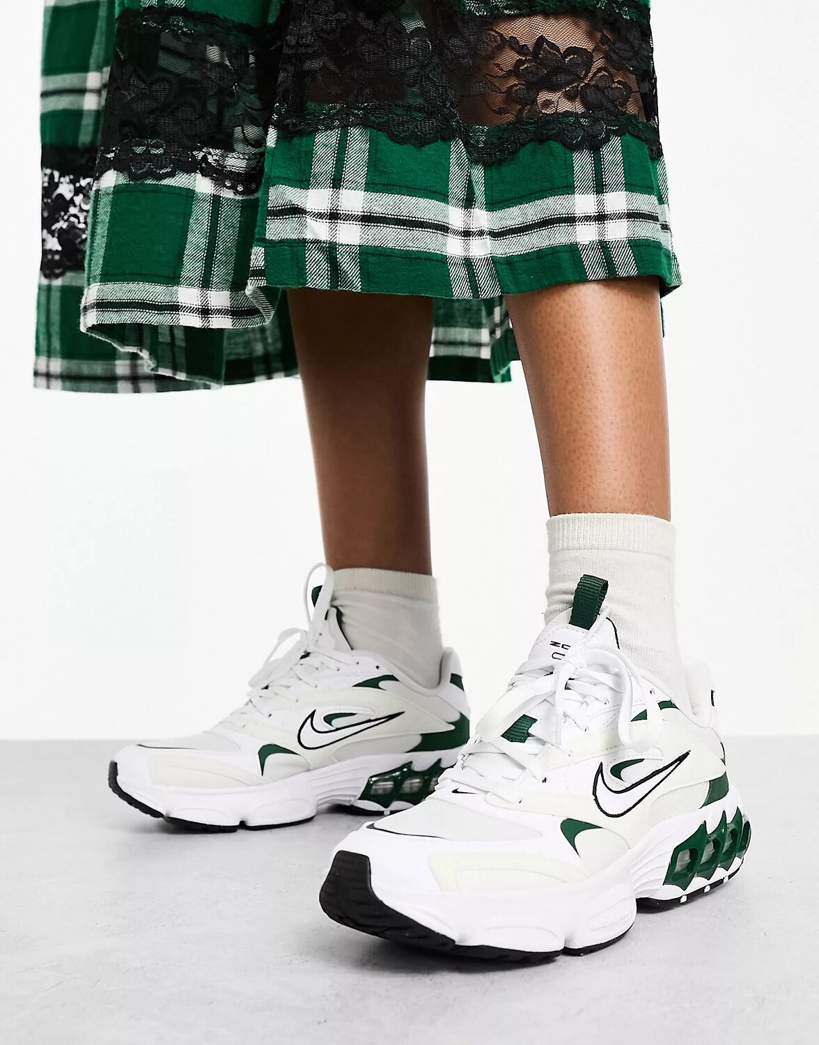 

Кроссовки Nike Zoom Air Fire, белый