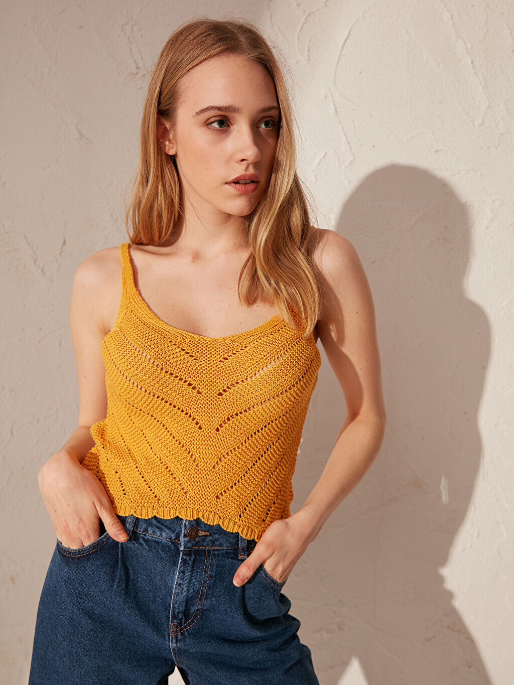 

Трикотажная блузка на бретелях с собственным узором LCW Casual