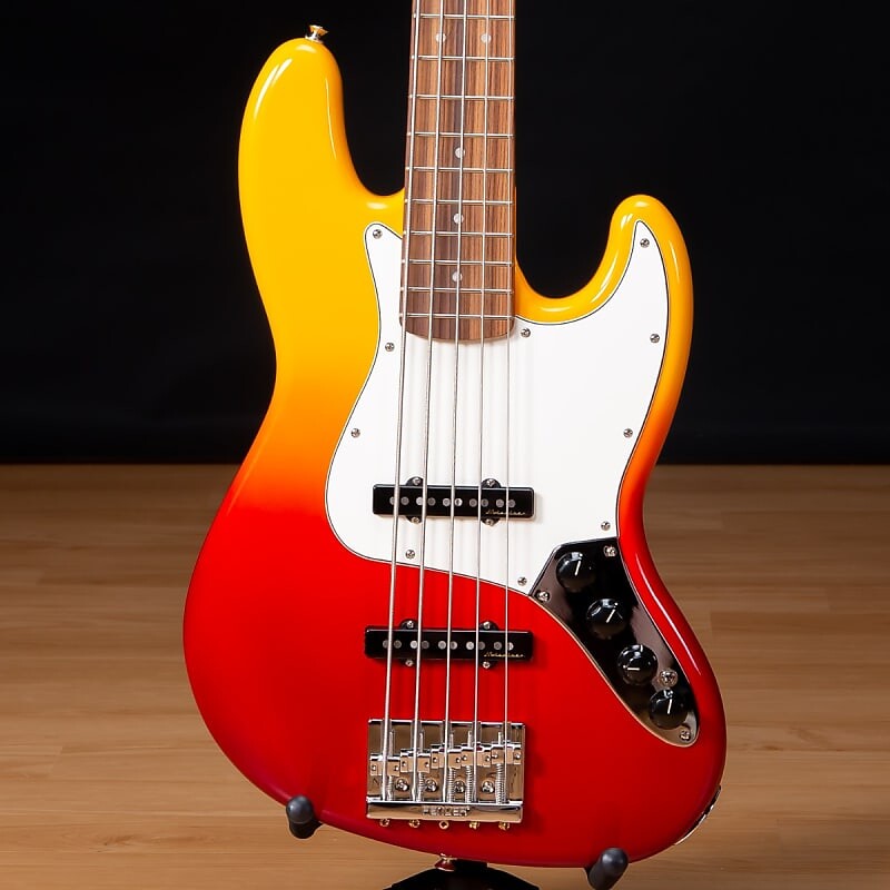 

Fender Player Plus Jazz Bass V - Pau Ferro, Tequila Sunrise SN MX22086704 Fender Player Plus Jazz Bass Tequila Sunrise