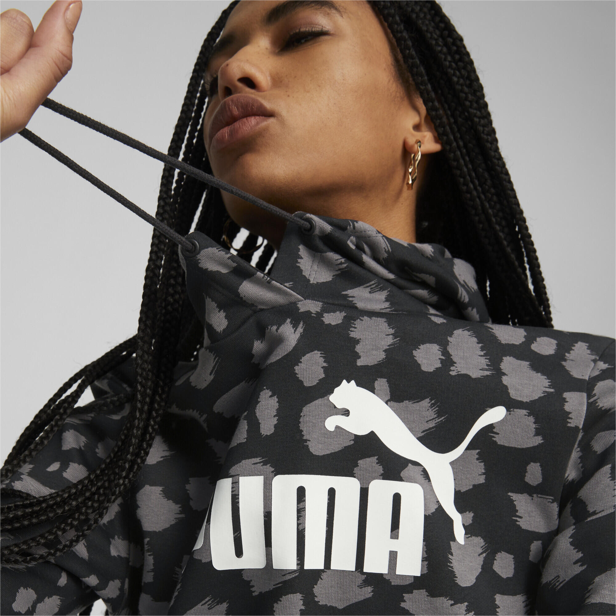 Толстовка с капюшоном Essentials+ для женщин PUMA, черный – купить по  выгодным ценам с доставкой из-за рубежа через сервис «CDEK.Shopping»