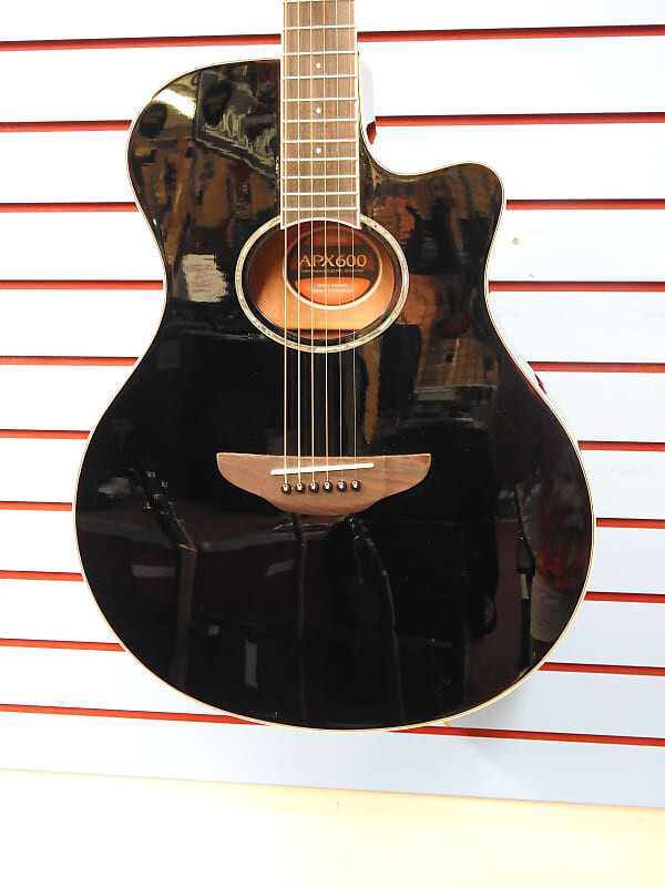 

Yamaha APX600 Thinline A/E Черный