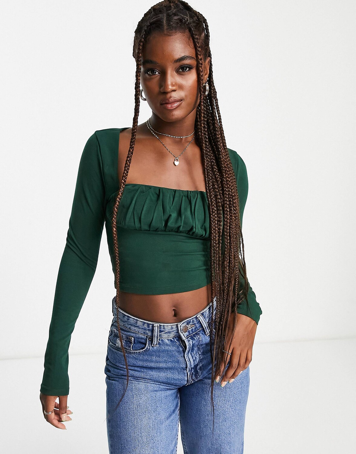 

Зеленый топ с длинными рукавами и сборками на груди ASOS DESIGN
