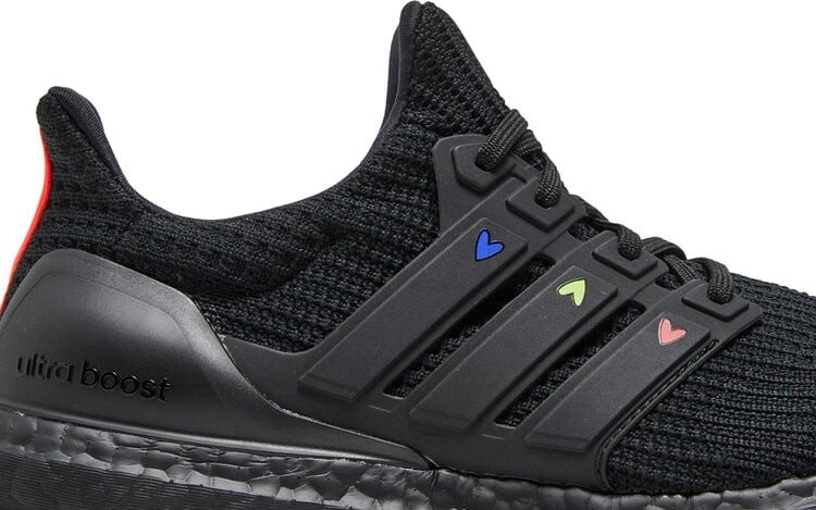 Adidas UltraBoost 4.0 DNA Black Hearts CDEK.Shopping