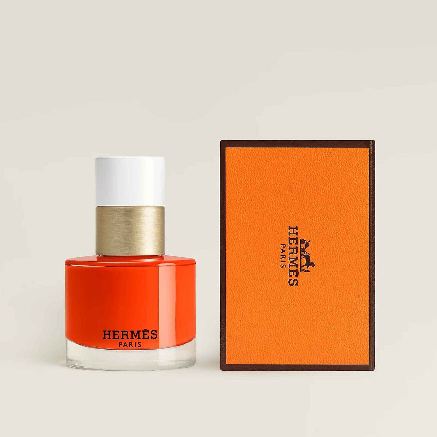 

Лак для ногтей Hermès Les Mains, тон 39 Orange Poppy, 15 мл