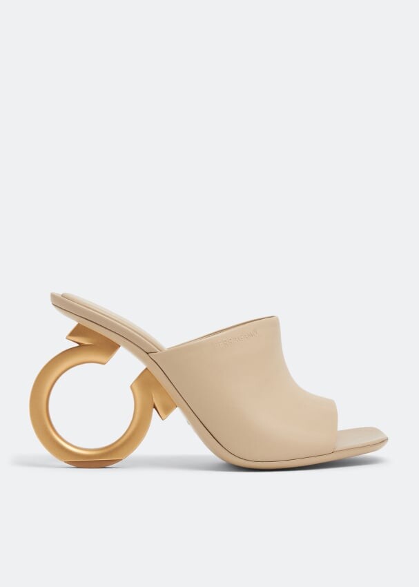 

Мюли FERRAGAMO Elina mules, бежевый
