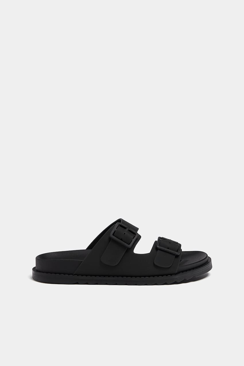 

Сандалии с пряжками Pull&Bear, черный