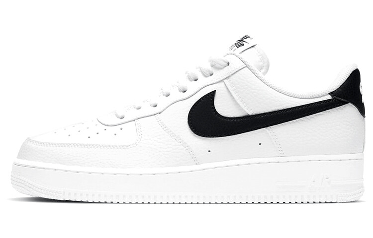 

Кроссовки Nike Air Force 1 Low '07, белый/черный (Размер 39 RU)