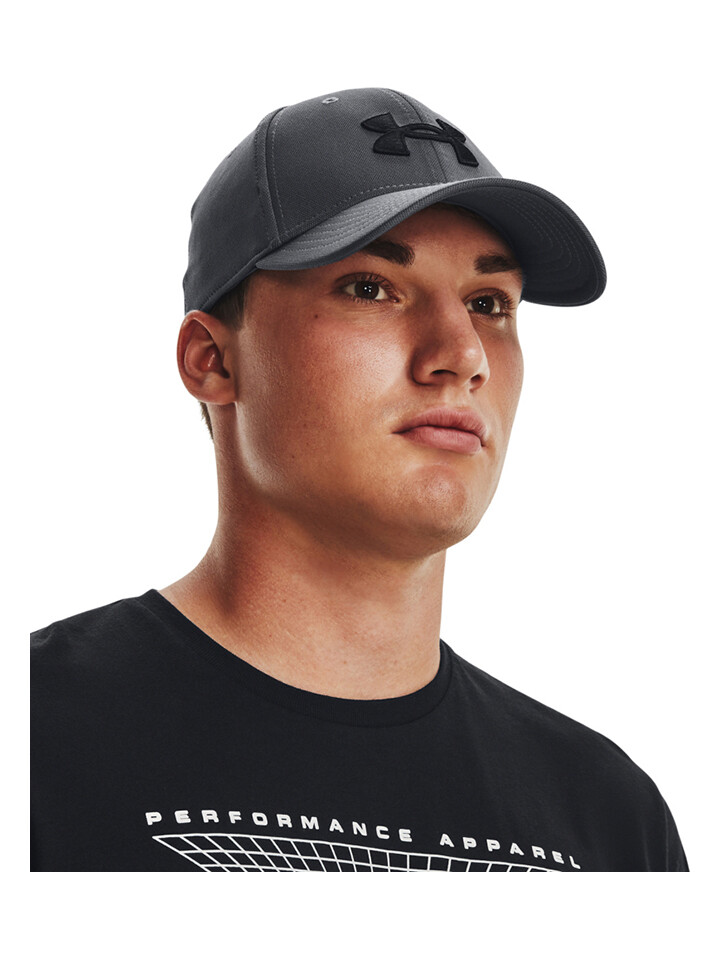

Бейсболка Under Armour Blitzing, серый