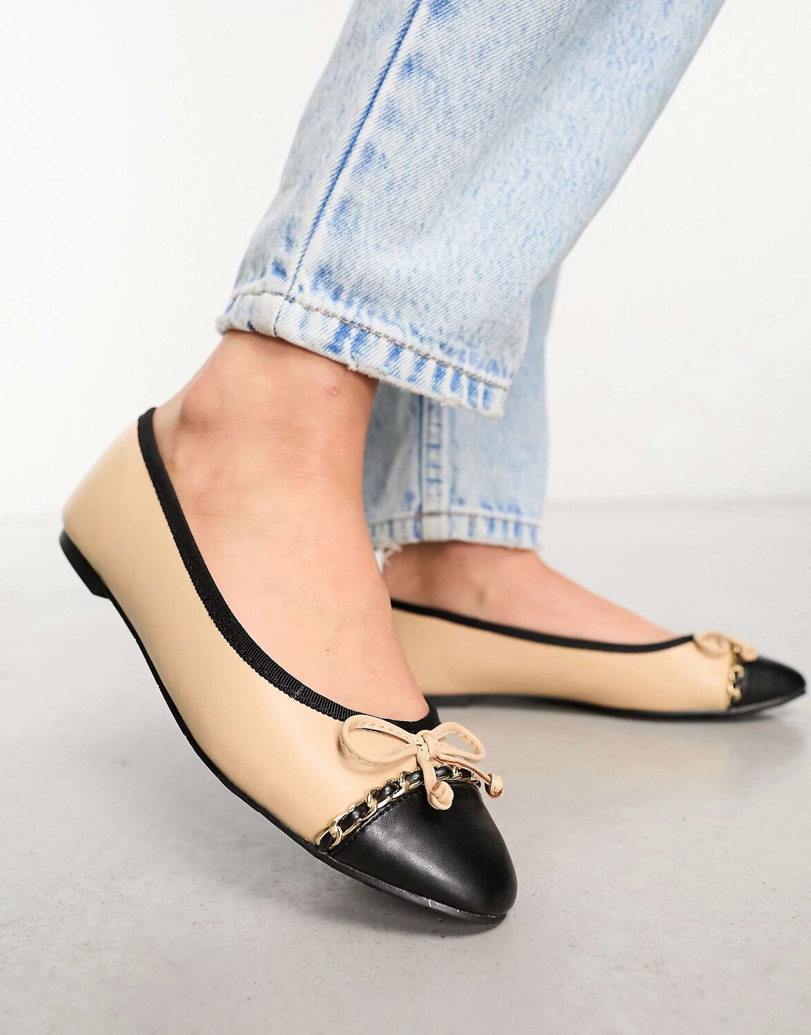 

Бежевые балетки River Island