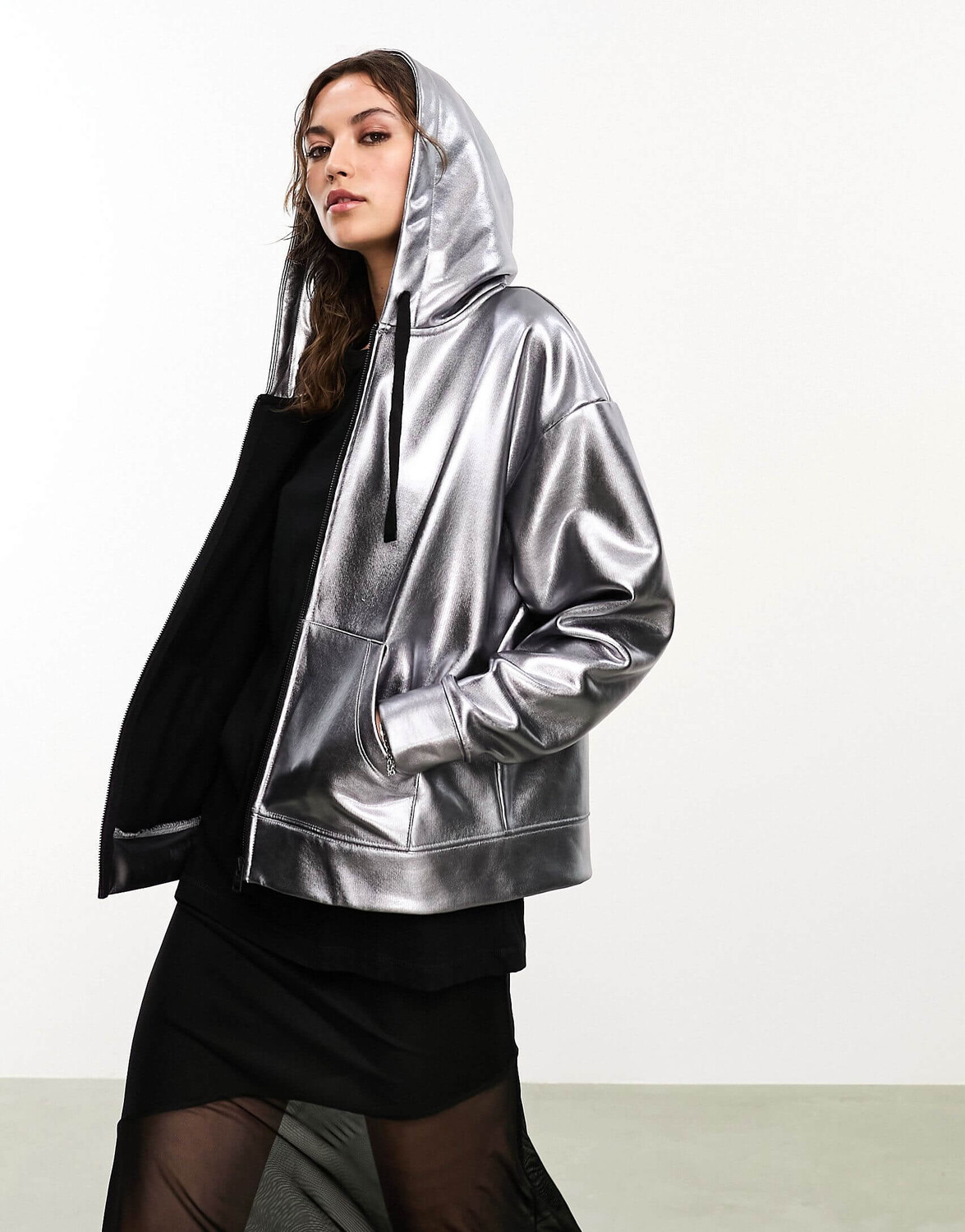 

Толстовка Allsaints X Asos Exclusive Chlo Coated Zip Through, серебряный, Серый