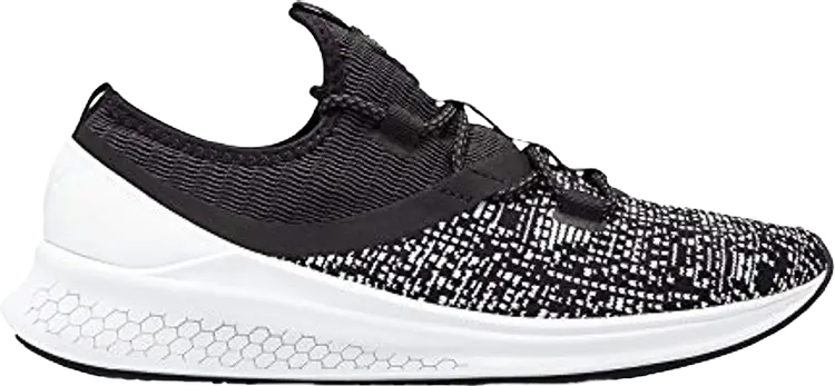 

Кроссовки New Balance Wmns Fresh Foam LAZR 'Black White', черный