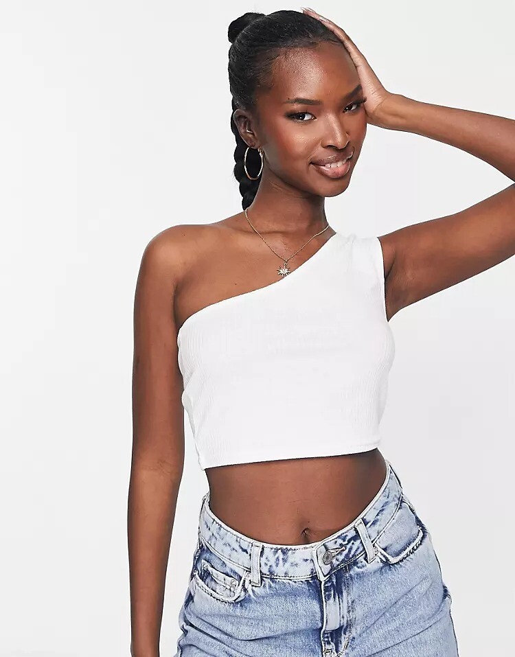 

Укороченный топ на одно плечо в рубчик ASOS DESIGN, белый