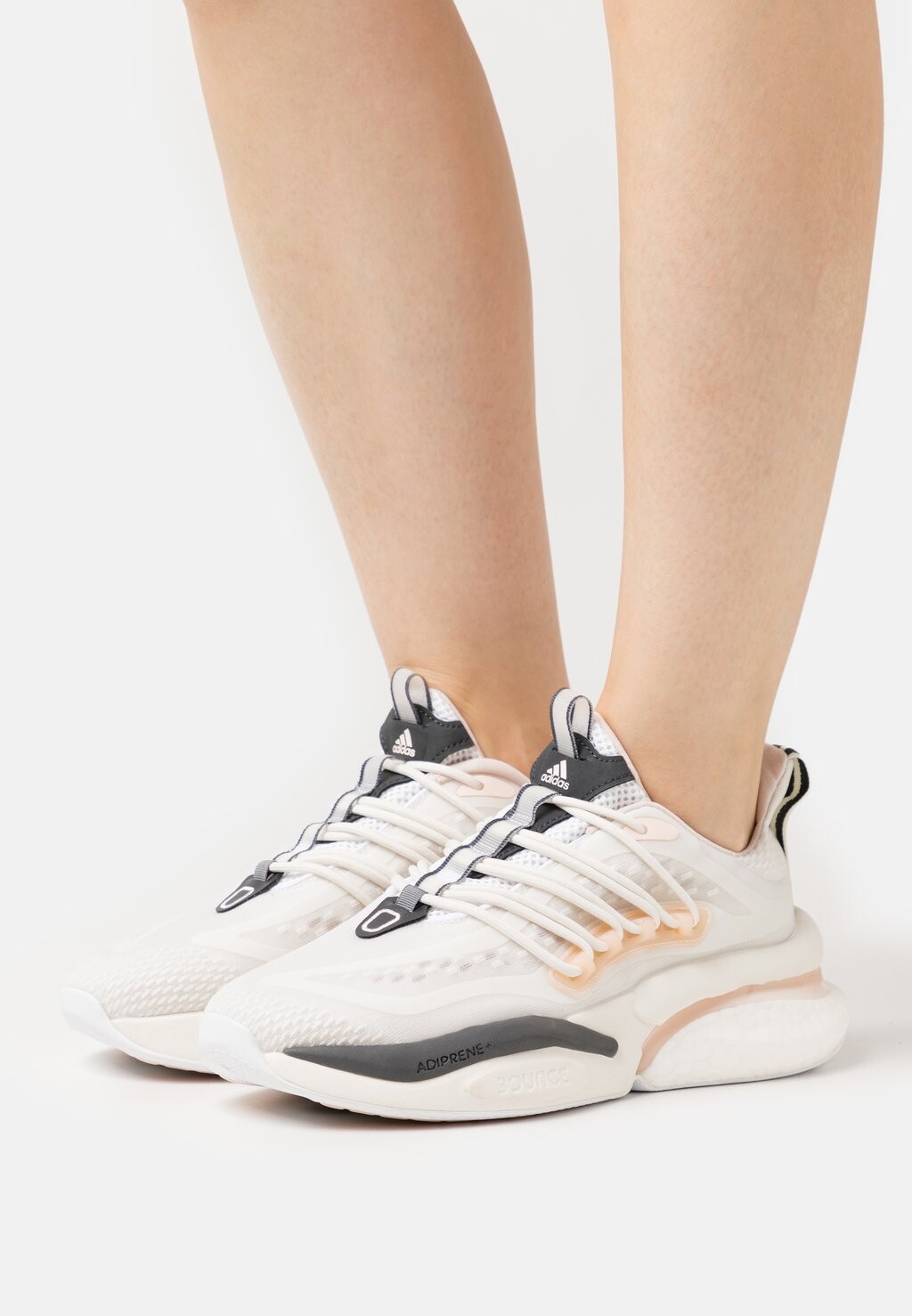 

Кроссовки Adidas
