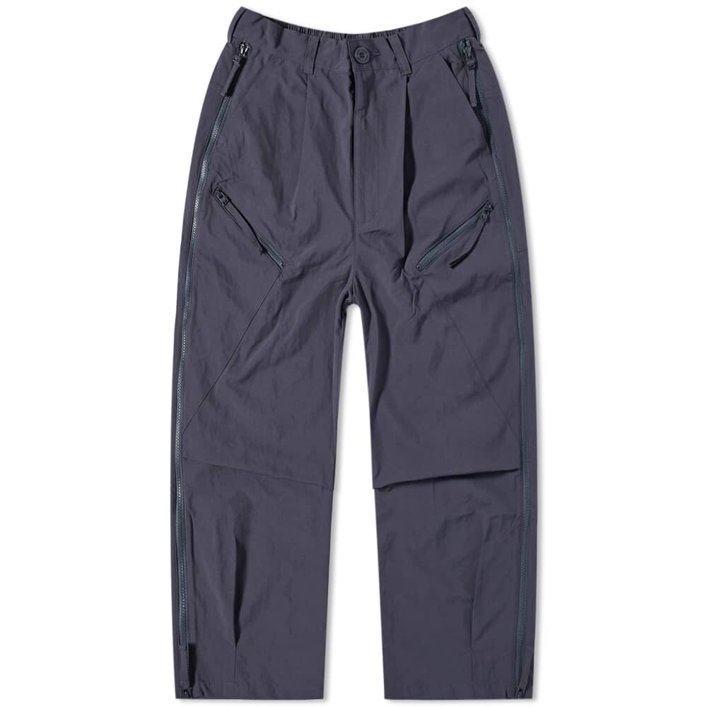 

Спортивные брюки с двусторонней молнией из коллаборации с WildThings GOOPiMADE