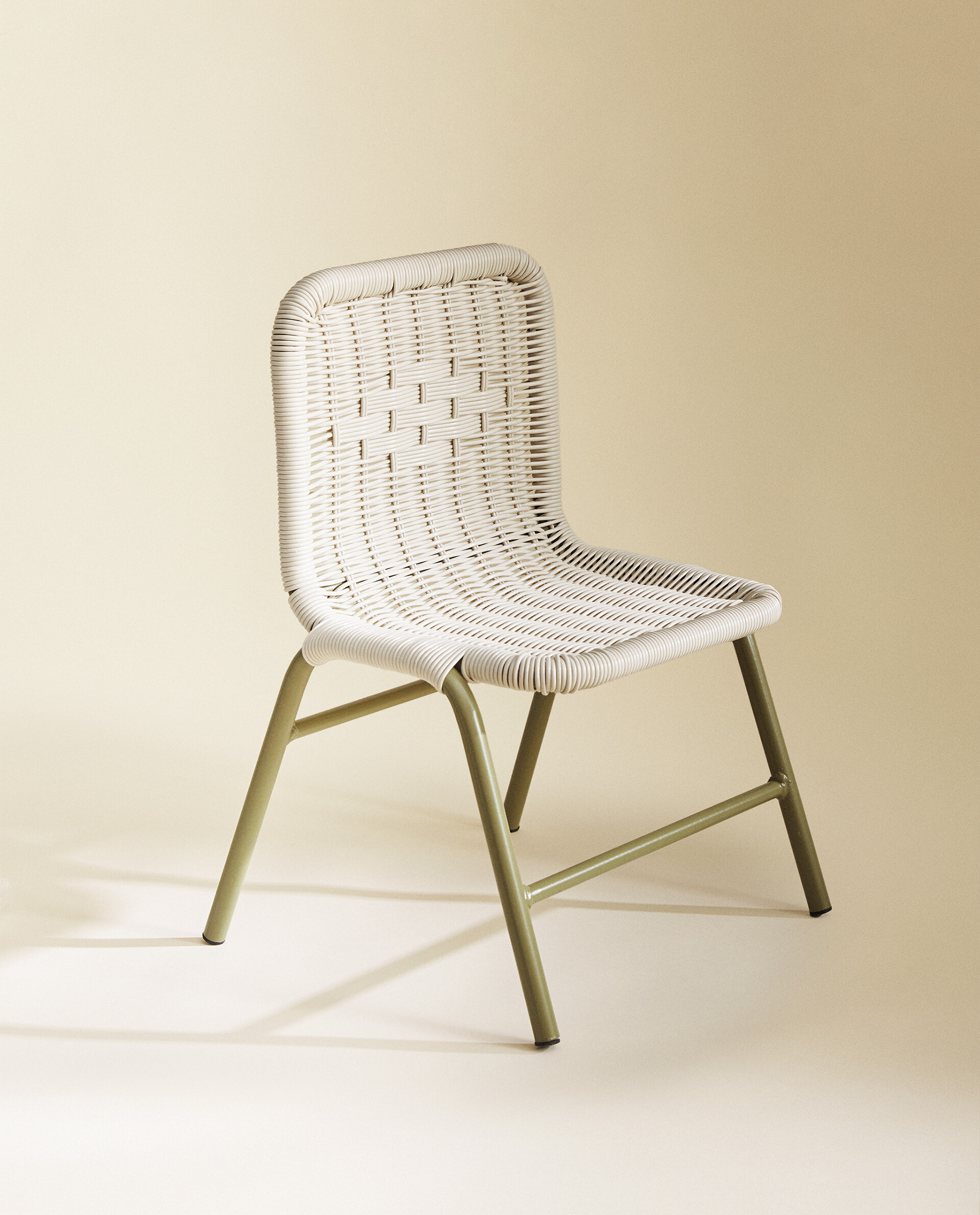 Стул Zara Home Children's Woven-back Metal, бежевый/зеленый скандинавский бытовой детский стул спинка детский низкий стул сменный стул маленький стул пластиковый стул скамейка