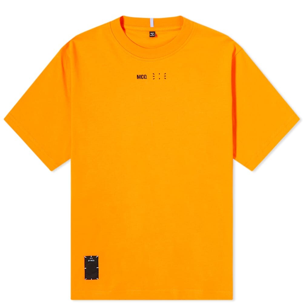 

Футболка McQ Contrast Logo Tee