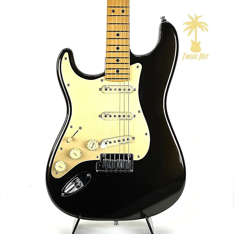 Fender American Ultra Stratocaster, левая рука, кленовый гриф, техасский чай American Ultra Stratocaster Left-Hand, Maple Fingerboard, Texas Tea