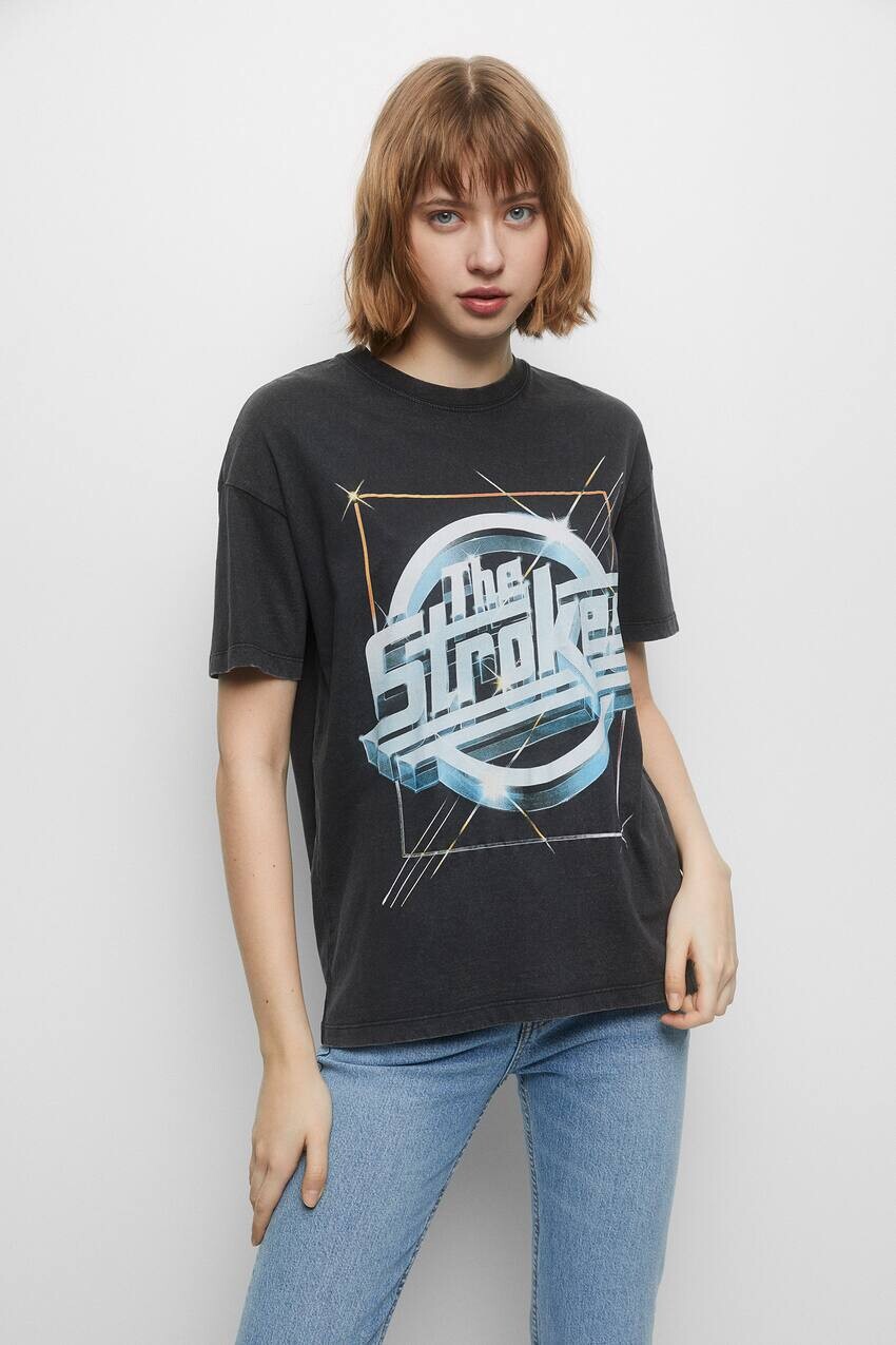

Футболка The Strokes Pull&Bear, блеский черный
