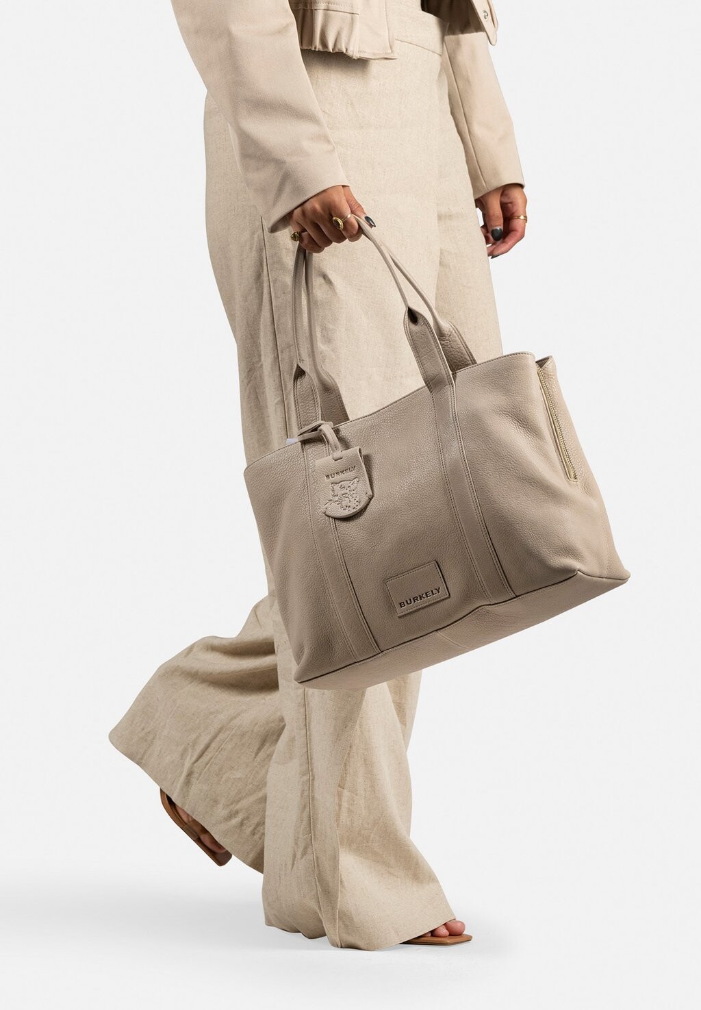 

Сумка SOFT SKYLAR WORKBAG 13.3 INCH Burkely, цвет grey