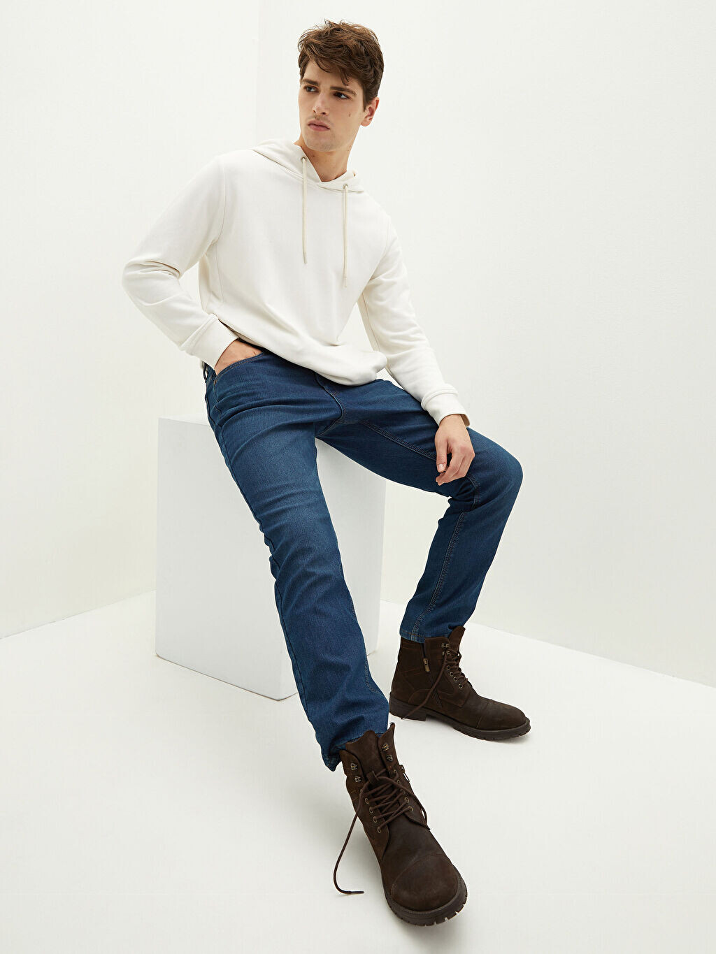 

Мужские джинсы классического кроя LCW Jeans