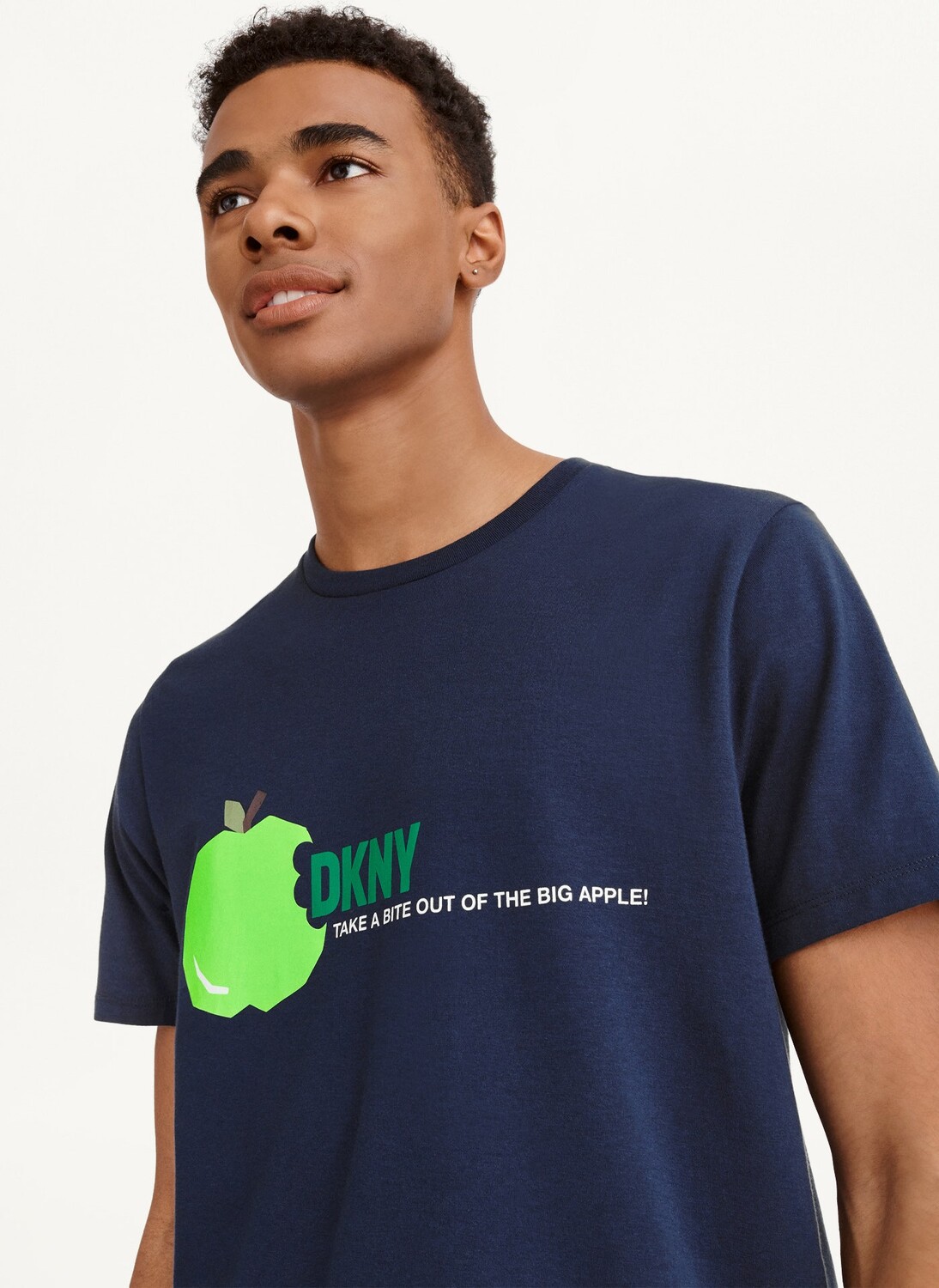 

Футболка DKNY с рисунком Apple DKNY
