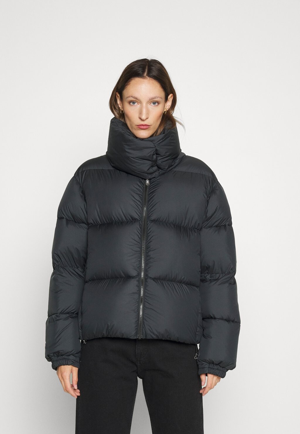 

Пуховик Colmar Originals, черный