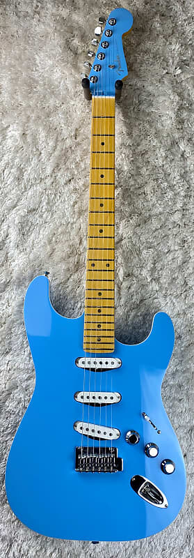 

Fender Aerodyne Special Stratocaster Калифорния Блю