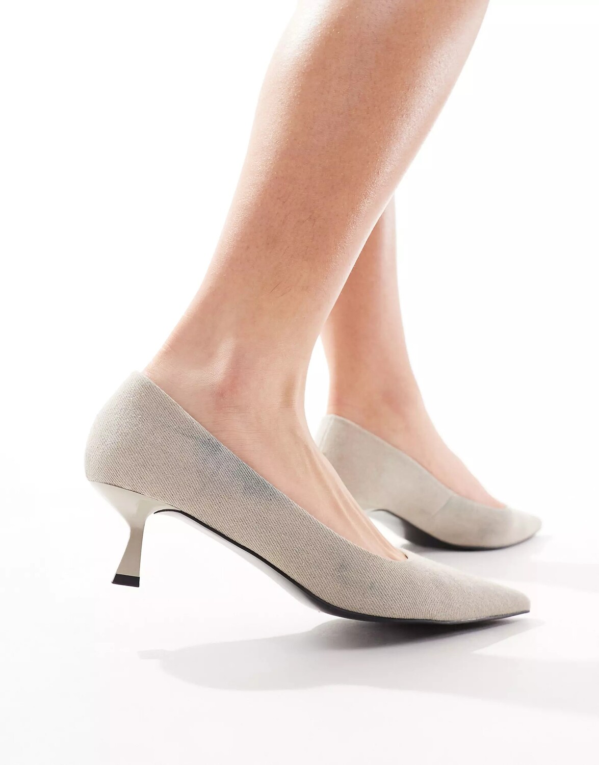 

Туфли Asos Design Street Kitten Heeled, серый