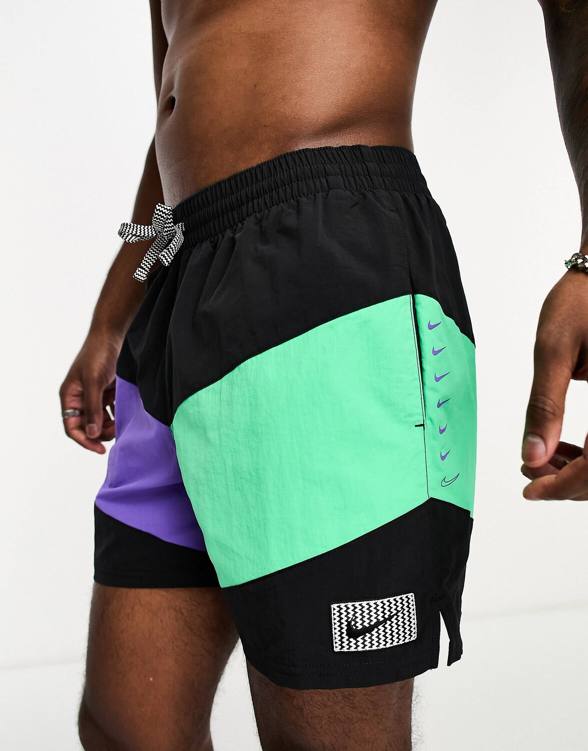 

Черные плавки-шорты Nike Swim Icon Volley 5 дюймов с цветными блоками Nike Swimming