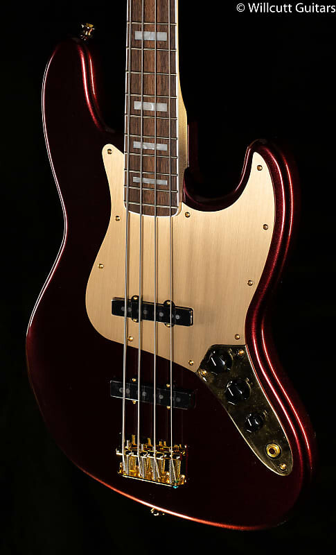 

Squier 40th Anniversary Jazz Bass Gold Edition Ruby Red Metallic (984)