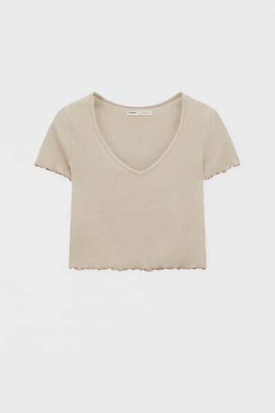 

Укороченная футболка с v-образным вырезом PULL&BEAR